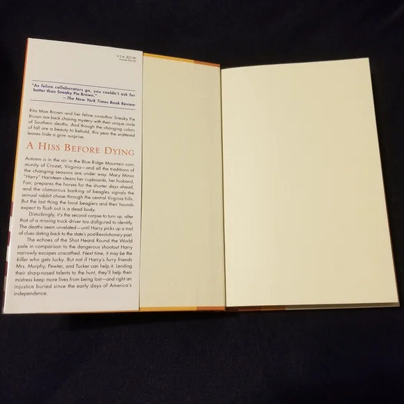 VGUC A Hiss Before Dying Mrs. Murphy mystery hardcover - Picture 4 of 11